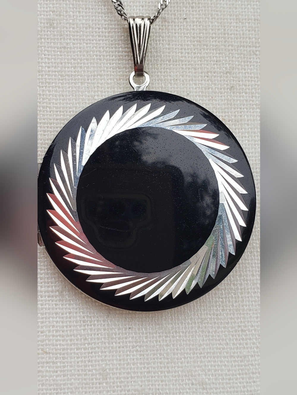 Starburst-etched Locket  Pendant Necklace